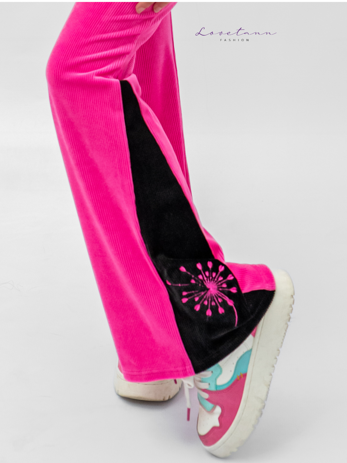 Komplet dresowy welurowy prążek Kontrast Pink & Black by Lovetann - obrazek 5