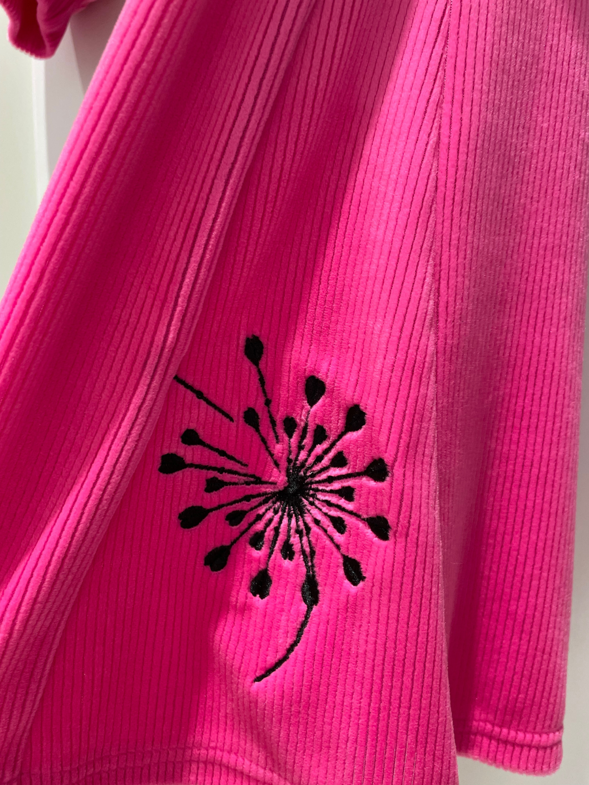 Komplet dresowy welurowy prążek Kontrast Pink & Black by Lovetann - obrazek 10