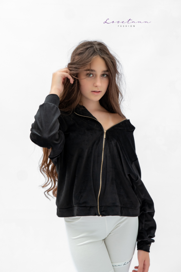 Bluza welurowa rozpinana Minimalizm Czarny by Lovetann