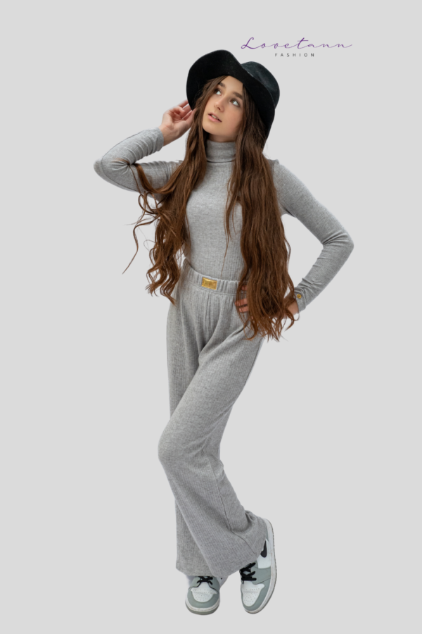 Komplet dziecięcy z dzianiny sweterkowej Emma Szary by Lovetann